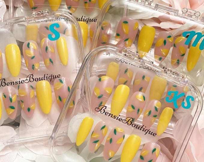 Limoncello | hand painted lemons | yellow | press on nails