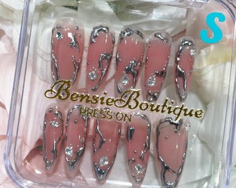 XHS Cyber: Silver Chrome and Pink Aura Nails