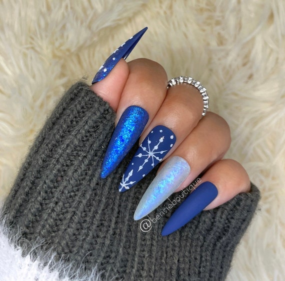 Blue Christmas Matte Shimmer Aurora Press on Nails | Etsy Canada