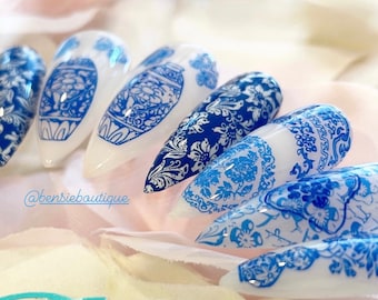 Blue and White China Press On Nails: Vintage Lunar Style