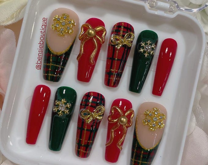 Winter Plaid Bling Press On Nails: 3D Nails, Bejeweled Nails, 3D Bow, Winter Nails