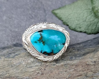 Triangle cut turquoise ring, gorgeous Kingman turquoise ring, turquoise statement ring, unisex turquoise ring, gift for her, gift for him