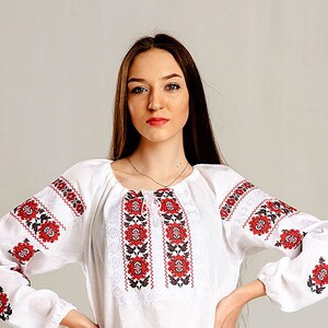 Ukrainian women&#39;s vyshyvanka Women&#39;s white vyshyvanka shirt Modern women&#39;s vyshyvanka Ukrainian vyshyvanka