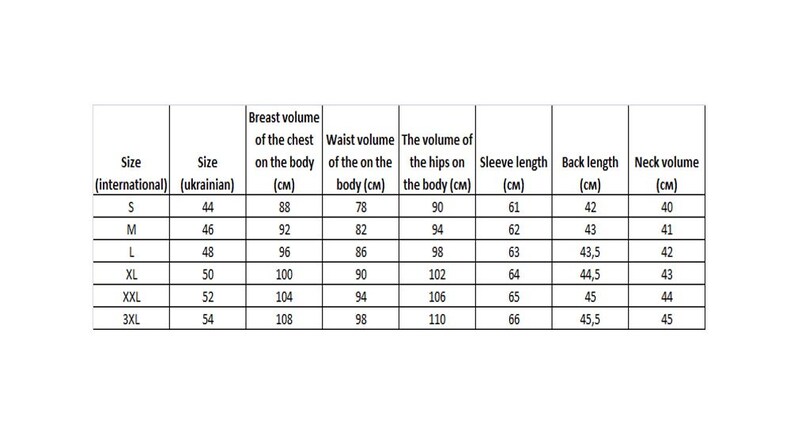 K&ouml;nnte beinhalten: Eine Gr&ouml;&szlig;entabelle f&uuml;r Kleidung mit Ma&szlig;en in Zentimetern f&uuml;r Brust, Taille, H&uuml;fte, &Auml;rmell&auml;nge, R&uuml;ckenl&auml;nge und Hals. Die Tabelle umfasst die Gr&ouml;&szlig;en S, M, L, XL, XXL und 3XL.