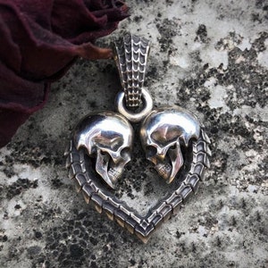 Unique Double Skull Heart Men Necklace Pendant Fashion Unisex Jewelry Gothic Couple Pendants Gift