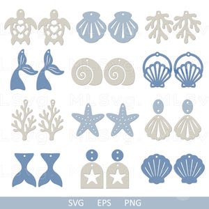 Könnte beinhalten: Eine Sammlung von Ohrringen mit Meeresmotiven in verschiedenen Formen, darunter Schildkröten, Muscheln, Korallen, Seesterne und Meerjungfrauen-Schwänze. Die Ohrringe sind in Blau- und Off-White-Tönen gehalten. Der Text "SVG EPS PNG" ist ebenfalls enthalten.