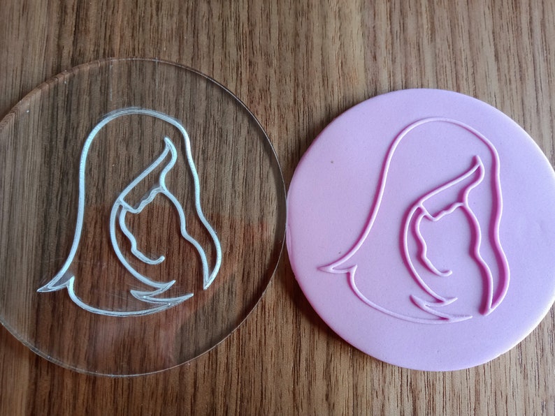Stamp Outbosser Embosser Mother and Her Baby Stamp Melting Cookies Embosser Cookies Acrylic Stamp for Sugar Paste Cupcakes Stamp
