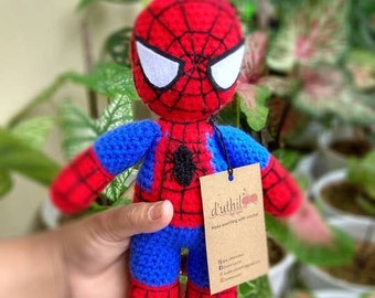 Muñeca de ganchillo Spiderman Amigurumi: Figuras de acción de superhéroes, juguetes hechos a mano