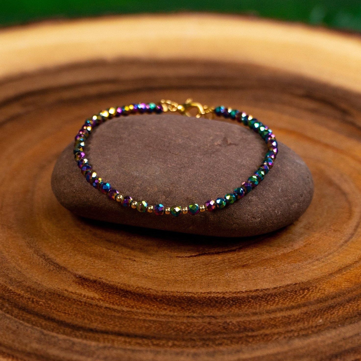 Elegante braccialetto minimalista in pietra naturale / Gioielli in ematite arcobaleno / Ematite arcobaleno / Bracciale in argento sterling / Bracciale in oro regalo