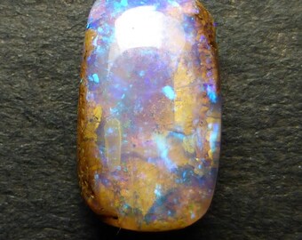 11.7 x 8.7 x 4 mm - オーストラリア産ボルダーオパール