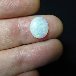 Video - 12.7 x 11 x 2.5 mm - 1.9 carat - australian opal - oval - lightning ridge opal - cabochon - gemstone supplies fr114