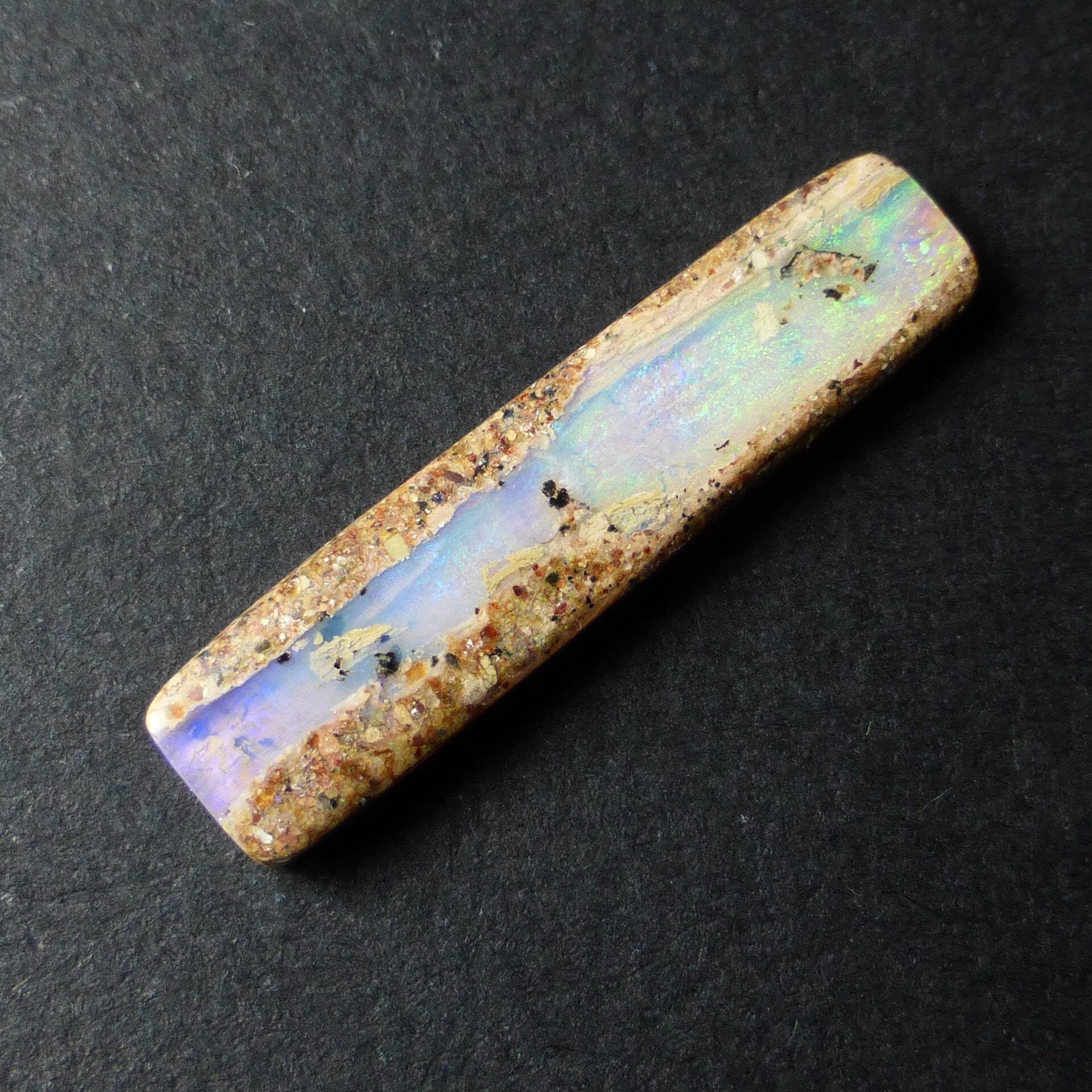 27 X 6.5 X 3 Mm - 4.3 Carat - Wood Fossil Australian Boulder