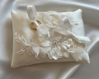 Cuscino portafedi elegante, Cuscino porta anelli, Cuscino per matrimonio, porta fedi,  portafedi in raso, portafedi tulle, portafedi  pizzo