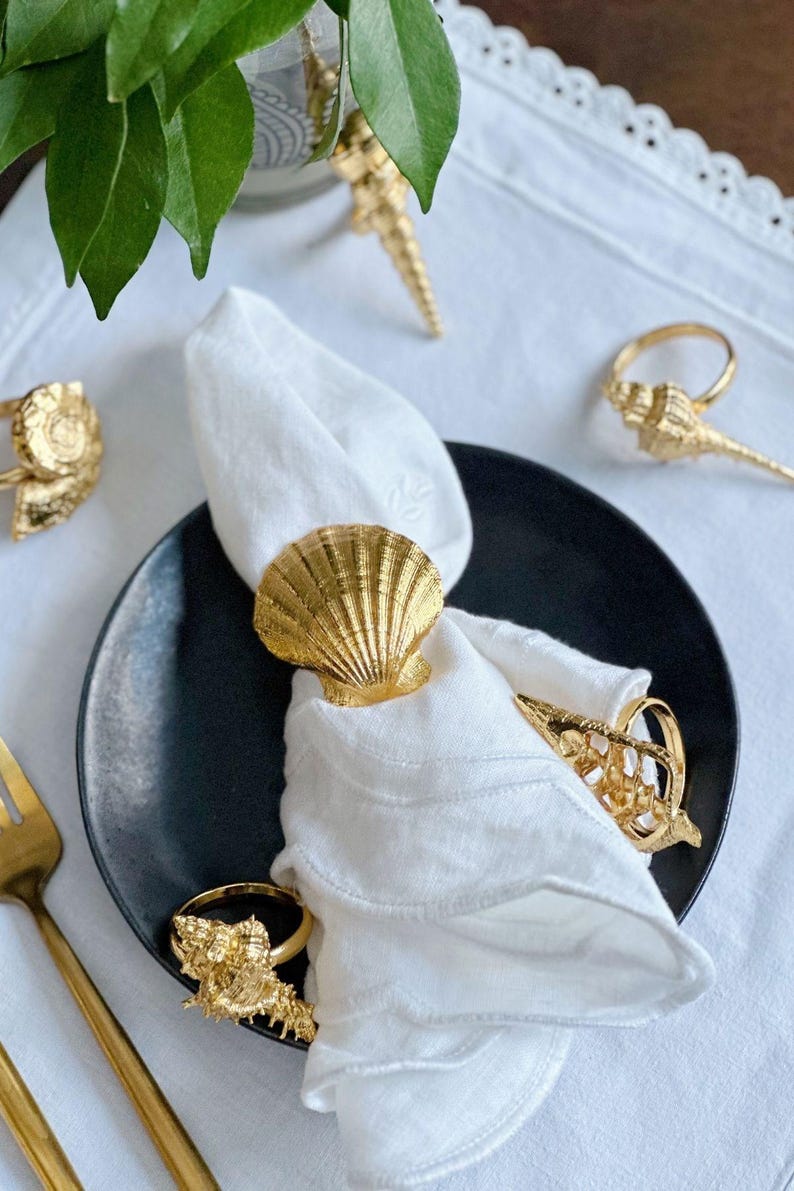 Set of 6 Gold Seashell Napkin Rings–Coastal Table Decor, Nautical Wedding Table Setting, Beach Dinner Party Napkin Holders, Dining Accessory