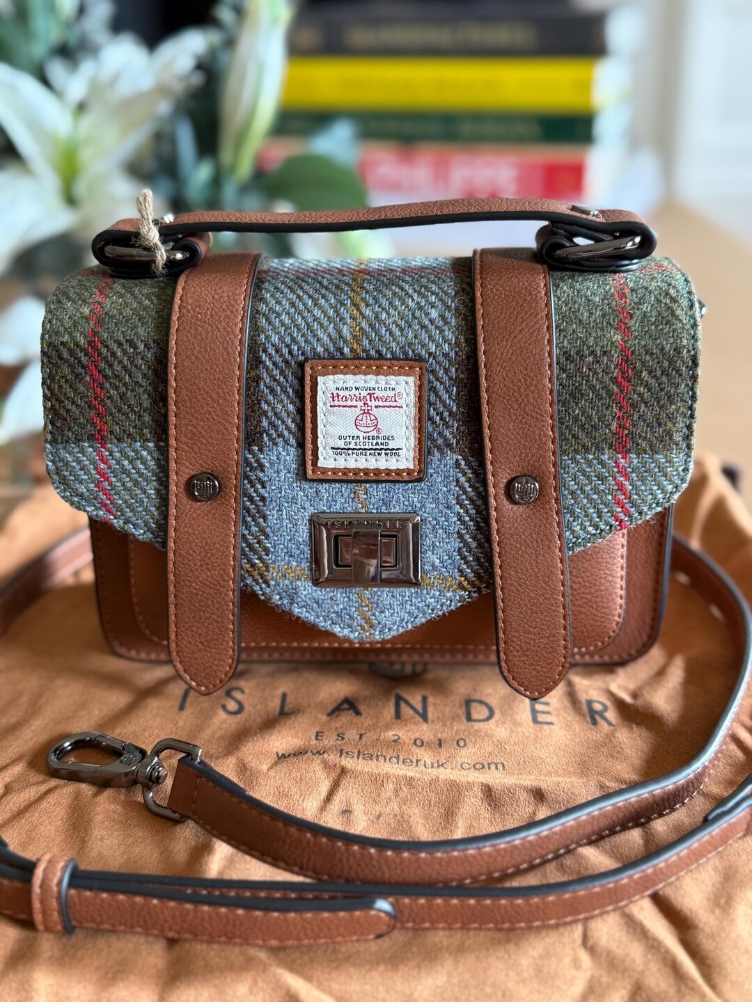 Harris Tweed SNOW PAW Blue-Chestnut Tartan Mini Satchel Snow Paw
