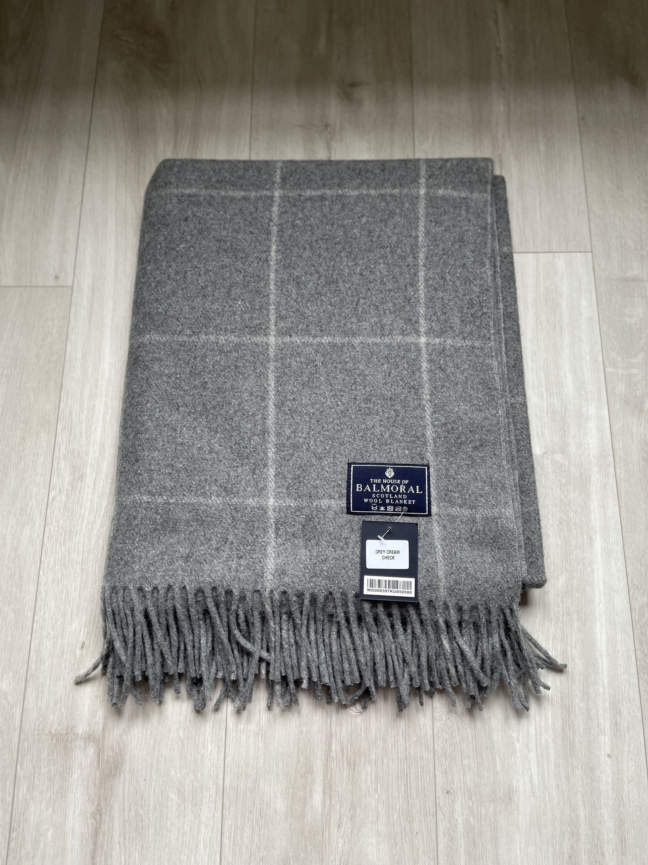 Balmoral Wool blanket rug throw in different Tartans grey cream check