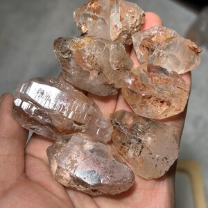 Naturlig Elestial Quartz Crystal Point, Rå Kristallprov, Läkning K090