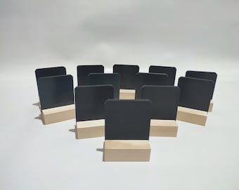 12 x A8 size - chalkboards - blackboards + 12 x natural wooden bases + a free liquid chalk pens (FX) Package weight 700g. (SB)