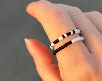 Minimalist beaded rings · Handmade glass bead rings, black, white, and colorful · Stacking rings · Dainty rings · Handmade jewelry