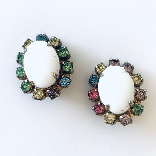 Boucles D'oreilles Vintage Fleur Signées LISNER - Métal Couleur Argent, Fermoir à Vis, Occasion