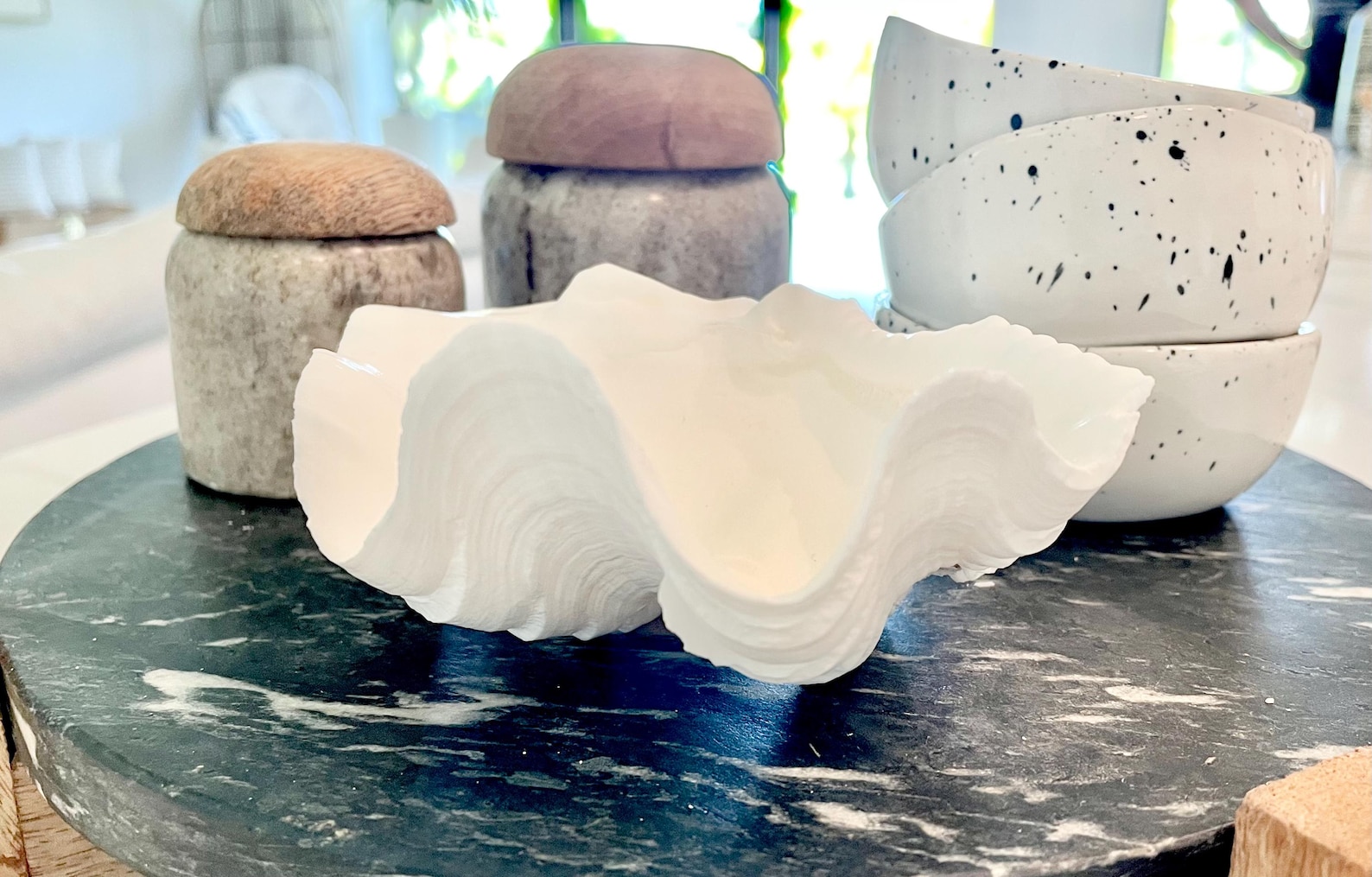White Scalloped Edge Clam Shell 1/2 Shells *3-6