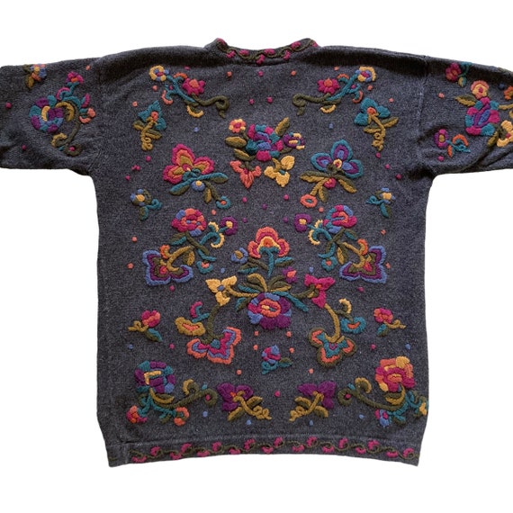 90s Vintage Gray Floral Embroidered Sweater Made … - image 3
