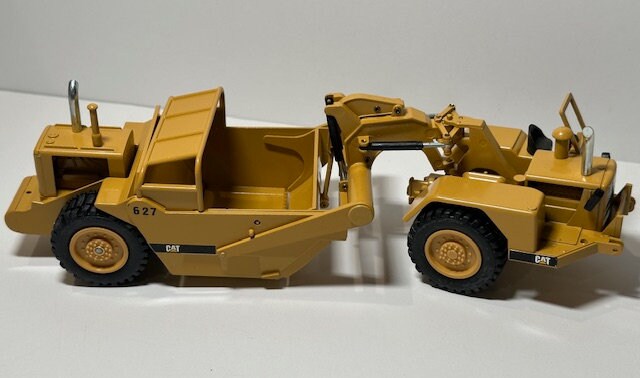 Schürfzug CAT 627 スクレーパー ミニカー Schürfzug CAT 627 スクレーパー ミニカー Cat 627G モーター