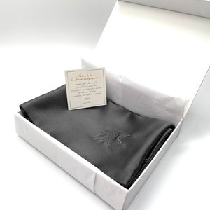 100% Pure Mulberry Silk Pillowcase, Charcoal Grey, 22mm Long Fibre 6A Grade image 3