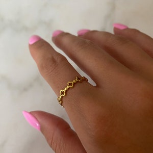 COLINE | Ring | Statement ring | Stacking ring | Flower shamrock | Minimalist | Stainless steel | 14k gold plating | Water resistant