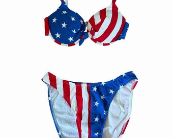 Bikini vintage de los 90 Sizzle Beach con la bandera de EE. UU., estilo patriótico, corte alto, acolchado, talla XS
