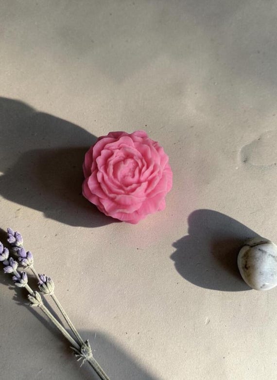 Handmade Peony Flower Candle / Wax Melt