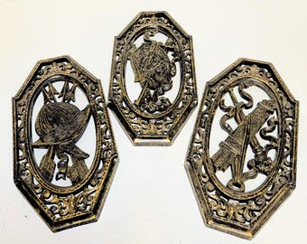 Spanish Coat of Arms Wall Plaques lot of 3