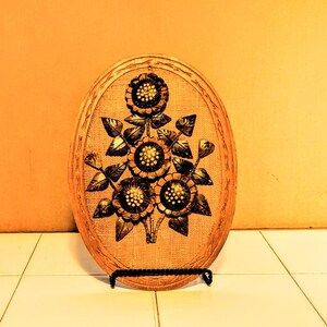 Hand carved - Filipino - Oval interior decor