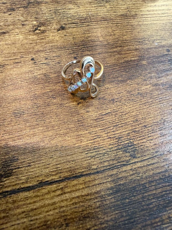 Solid Gold Vintage Freeform Opal Ring - image 6
