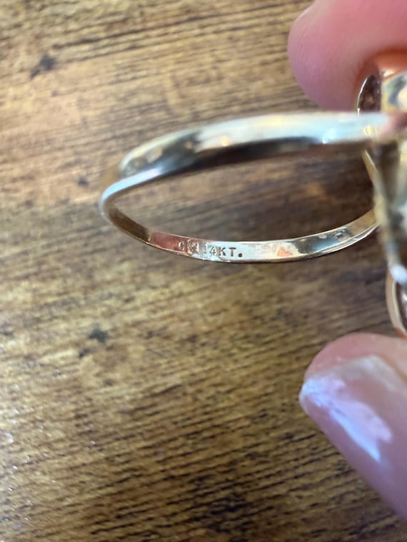 Solid Gold Vintage Freeform Opal Ring - image 5