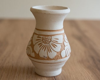 Vintage White and Beige Hand Made Vase | Original Folk Pottery from Hungary | Korond Pottery Vase