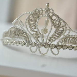 Vintage Handmade White Beaded Tiara | Unique Vintage Wedding Tiara | Wedding Hair Accesories | Wire Bridal Wedding Tiara Crown