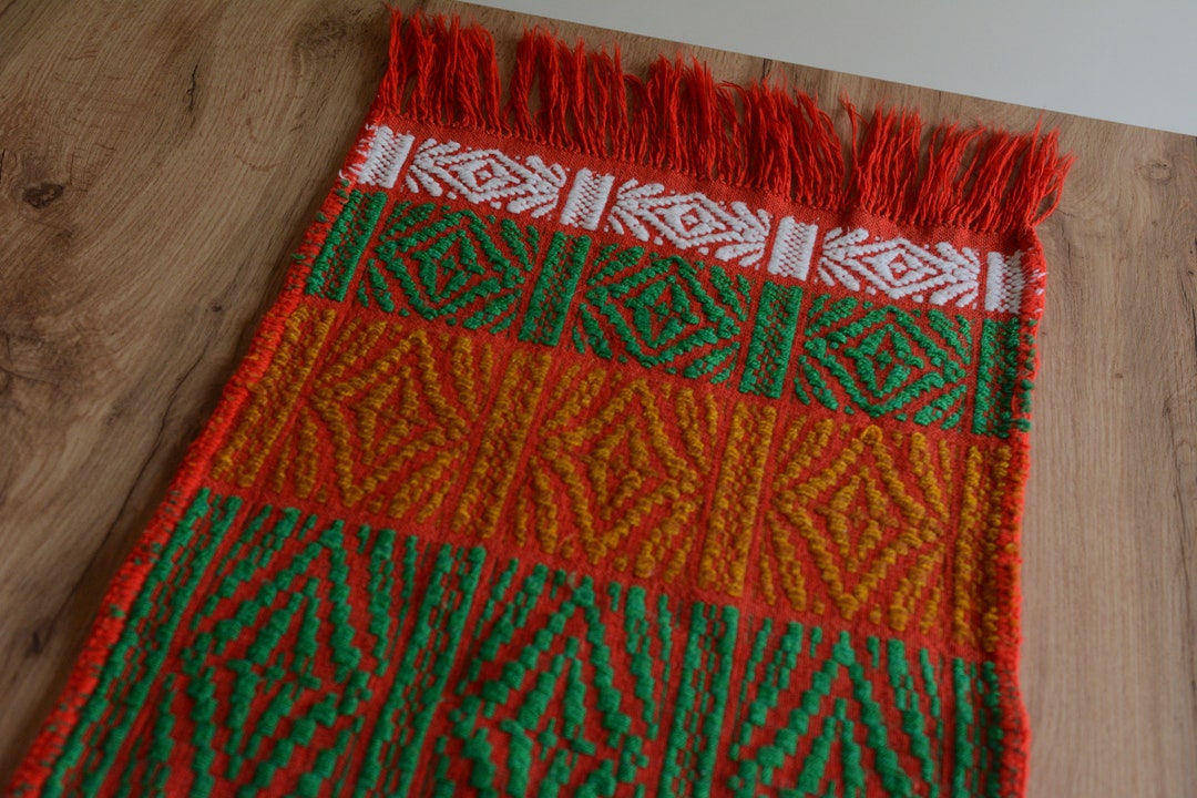 Vintage Colorful Small Rug From the 1960s| Hand Made Tablecloth From ...