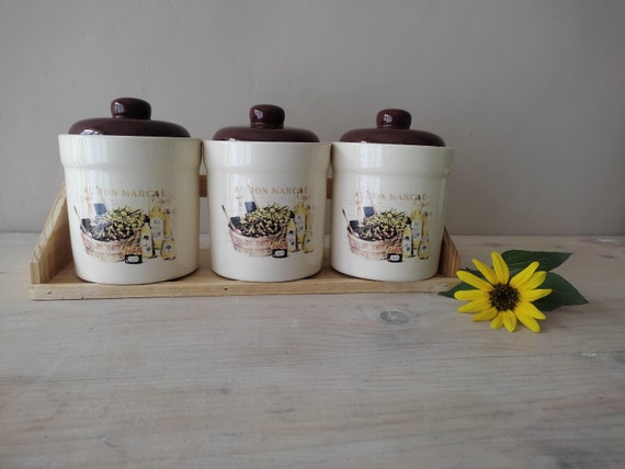 Vintage Ceramic Spice Rack Cabinet for Your Herbs Retro Red Spice Jars Set of 3 Etsy Canada