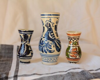 ヴィンテージのKorond陶器のピッチャー：小さな手描きの花柄の水差し