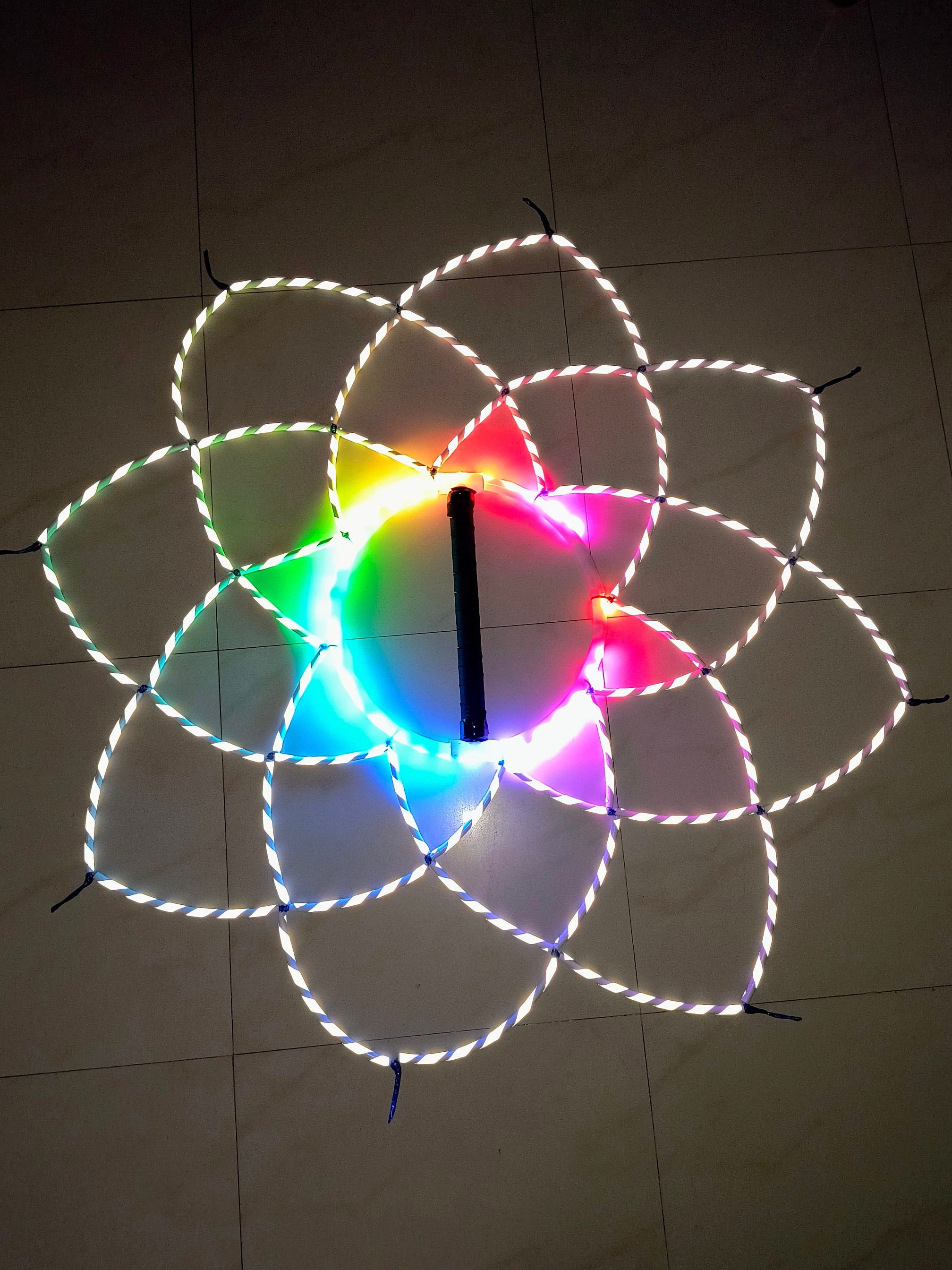 Reflective Sunwheel Starwheel | Vadda Chakkar for performance
