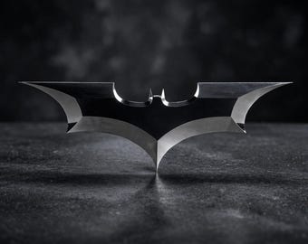Batarang STL File — 3D Printable Batman Cosplay Prop | DC Fan Art Throwing Weapon Print