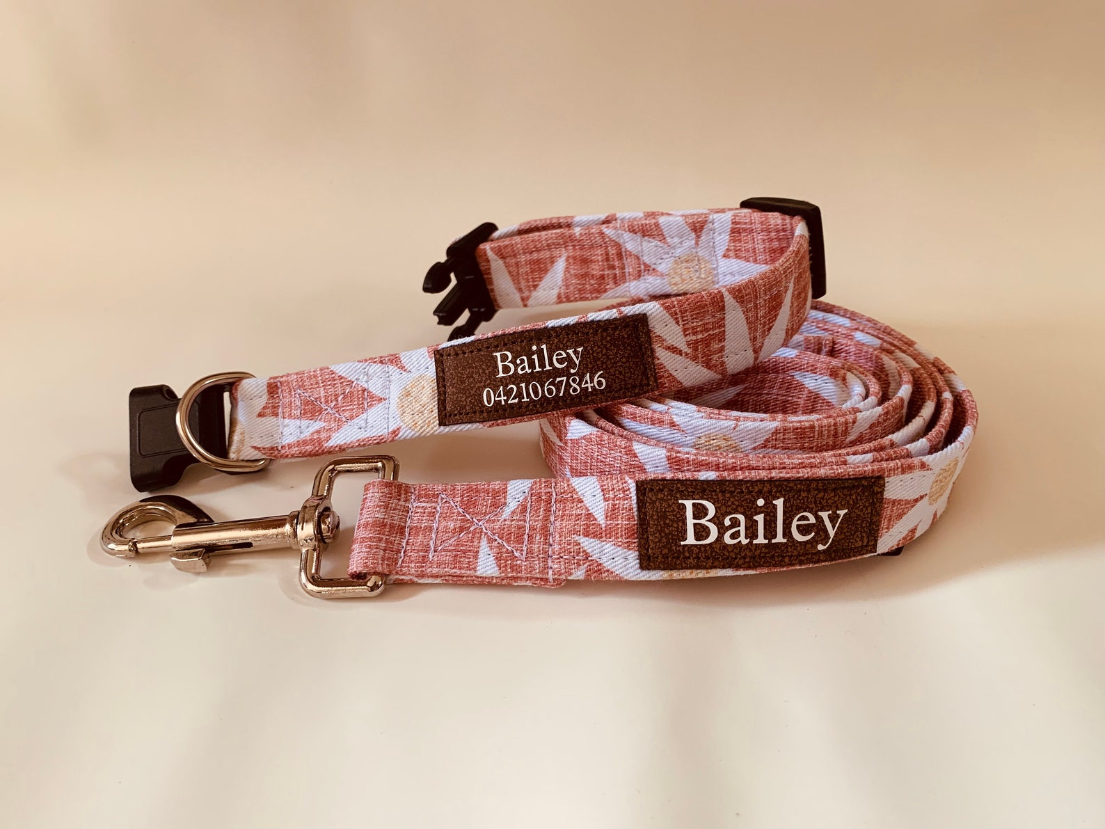 5 Cool Personalised Dog Collars With Name You Need To See
