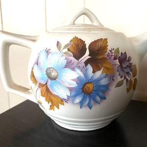 McCoy Teapot with Floral Motif / Vintage McCoy Teapot / McCoy 140 USA / Gifts for Her
