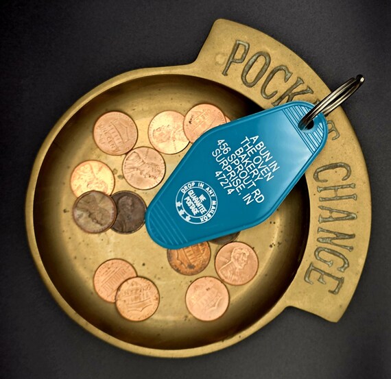 A Bun in the Oven Bakery Keychain