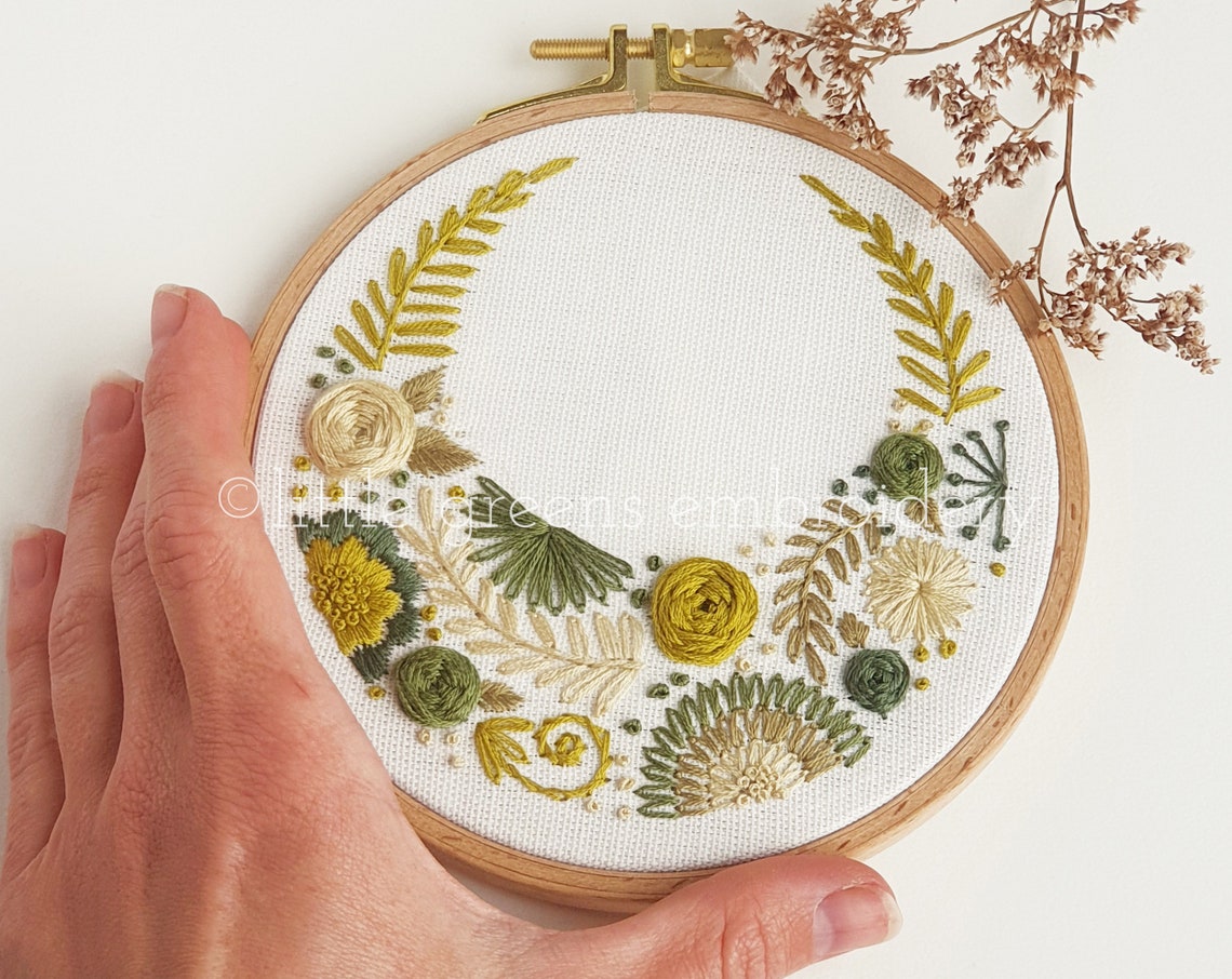 Embroidery kit floral crescent moon no pattern tracing | Etsy