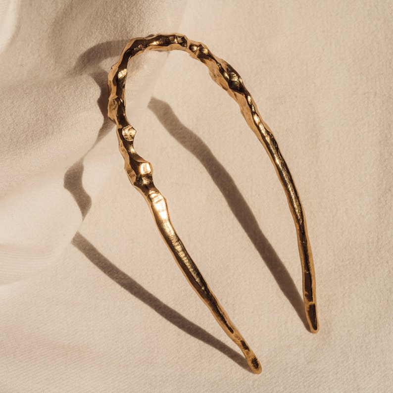 Simple Textured Hair Fork, Hand Carved, Yellow Bronze Metal Hair Pin, Nature Inspired Jewelry, Elven Jewelry, French Hair Pin image 2