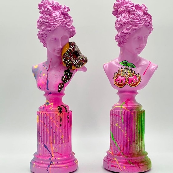 Small Messenger Pink 'Ribbon of Hope' Gift Boxed Glass Figurine Small Messenger Pink 'Ribbon of Hope' Gift Boxed Glass Figurine
