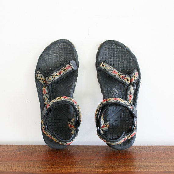 lastig cap Tweet Buy Vintage Teva Sandals Size US 10 Women's men's US 8 Online in India -  Etsy