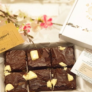 Brownie Gift Box of 6 with White Chocolate Chunks, Letterbox size, Custom Gift Card, Perfect as a Gift for every occasion
